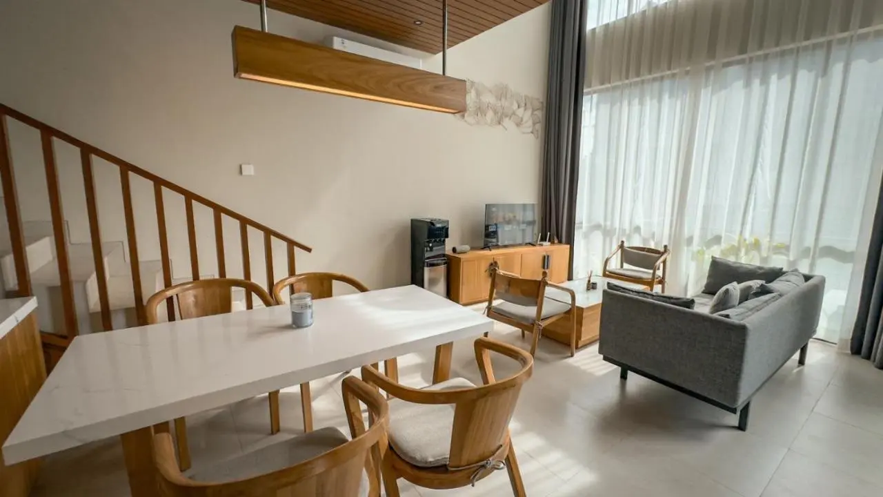 Modern 3 Bedrooms in Kayu Tulang Canggu — image 4