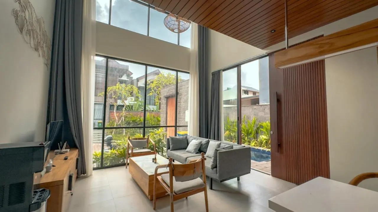 Modern 3 Bedrooms in Kayu Tulang Canggu — image 3