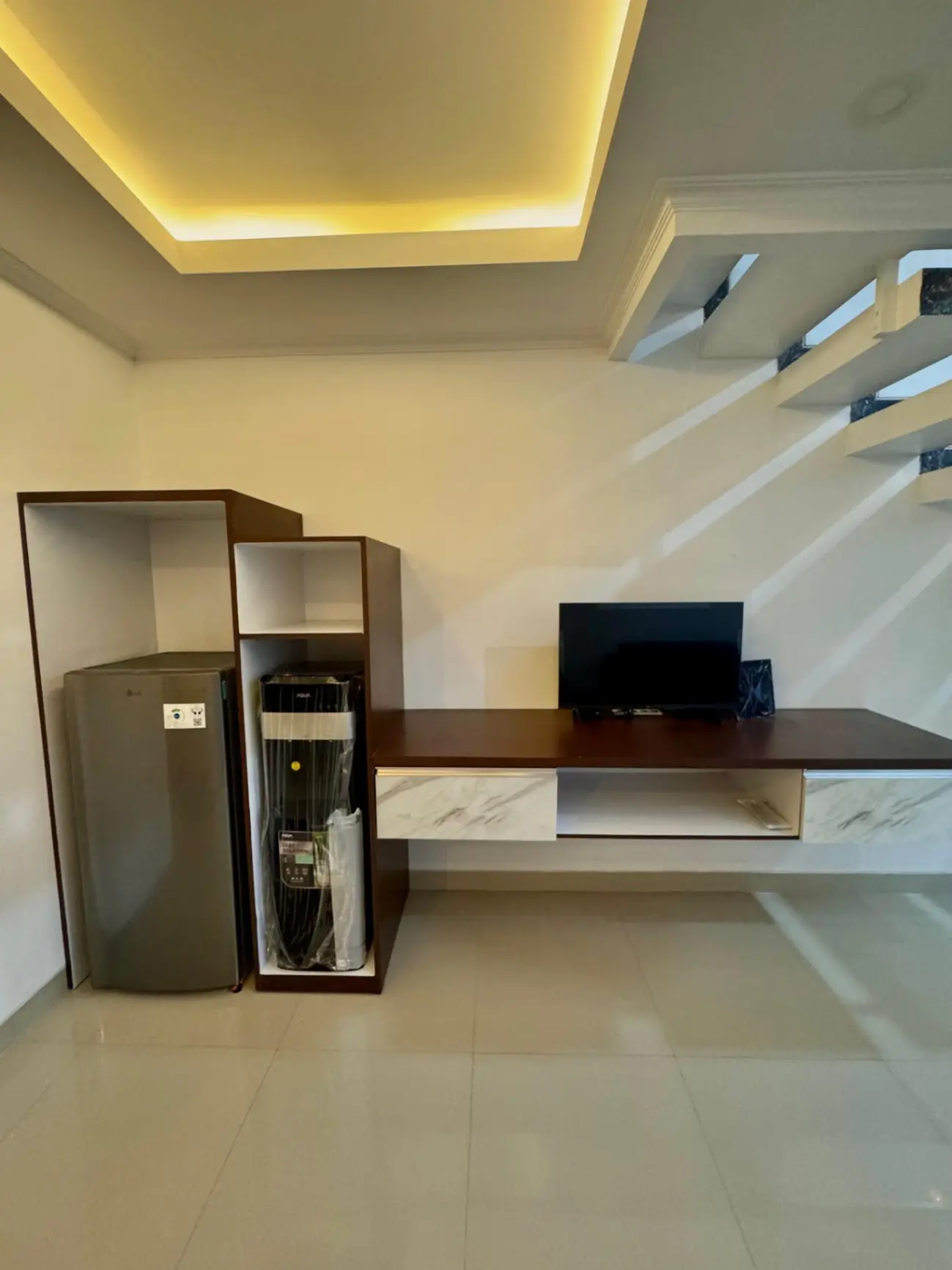 1 BR | Mezzanine | Kerobokan — image 2