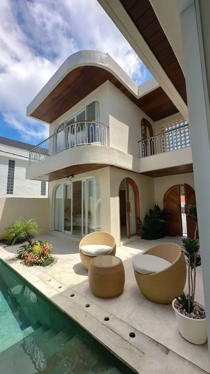 Luxurious 3BR Mediterranean Villa w/ Rooftop & Jacuzzi — image 3