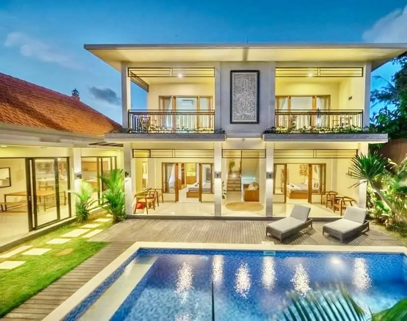 Modern 4BR Villa w/ Pool & Garden — image 1