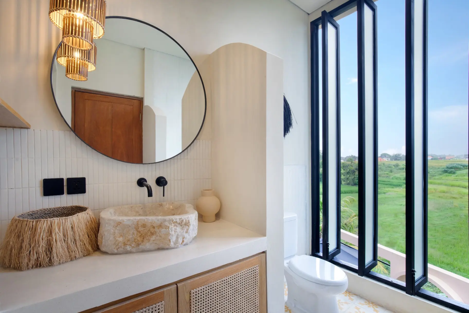 Villa Ayoun Canggu 3BR Luxury Tumbak Bayuh Nth Pererenan w/stunning pool & view — image 3
