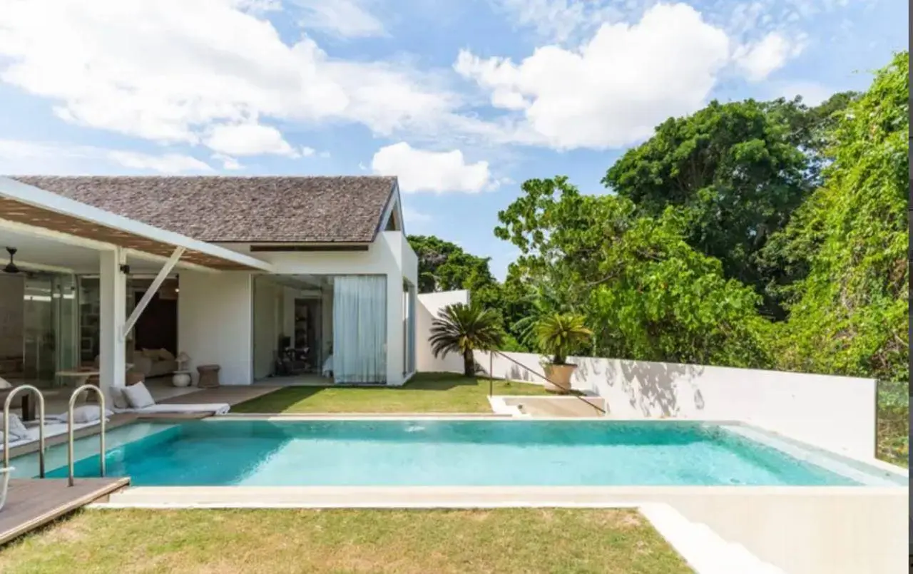 4BR Villa w/ Rooftop Office & Garden — image 2