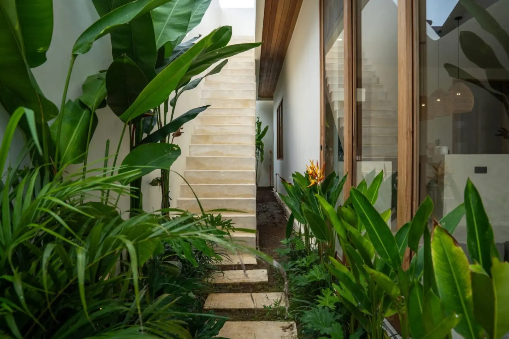 Tumbak Bayuh 3-bedroom — image 4