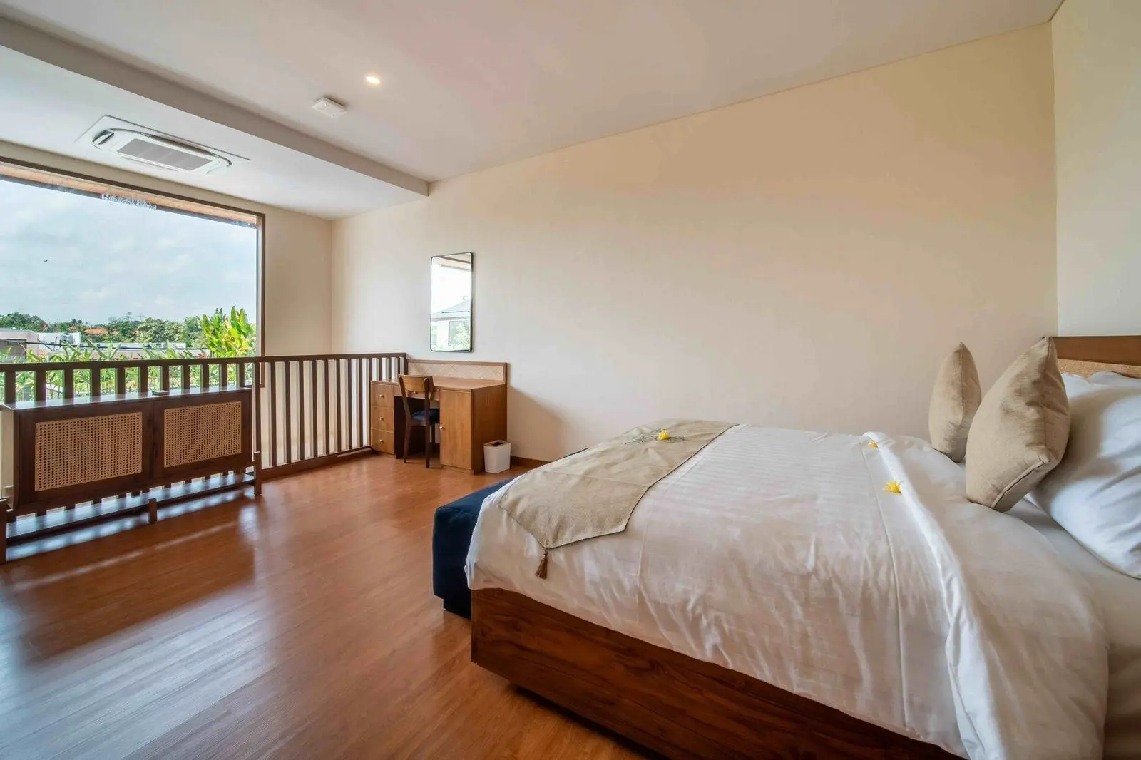 1-Bedroom Villa (Mezzanine) – Tumbak Bayuh Canggu — image 1
