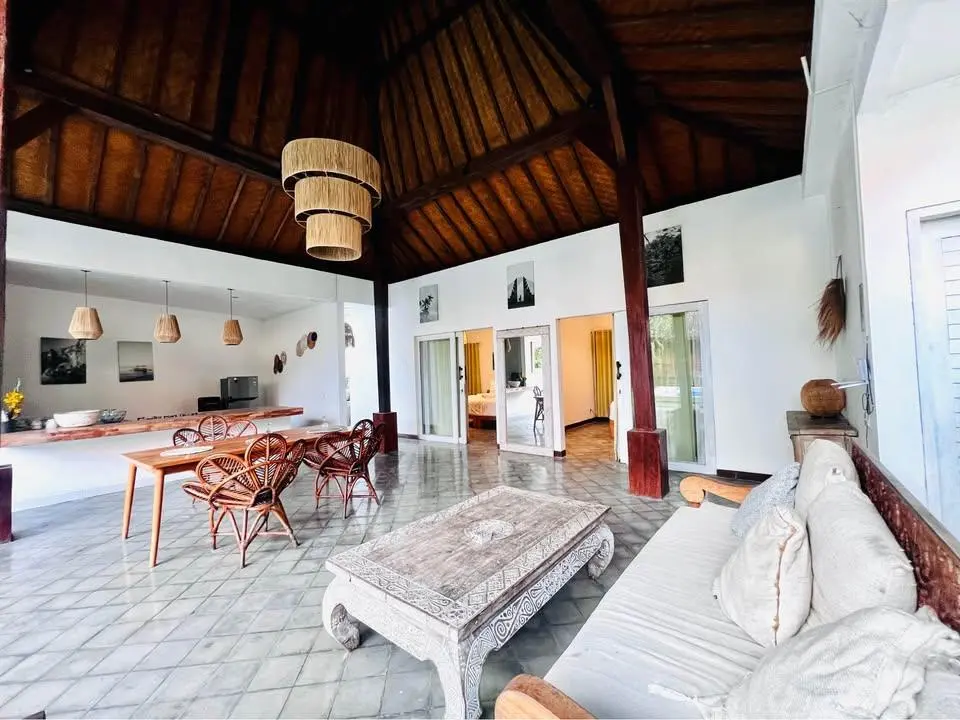 3 BEDROOM JOGLO STYLE VILLA IN PADANG LINJONG CANGGU – YO171 — image 2