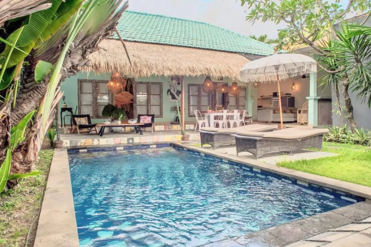 2BR walk to beach in Seminyak