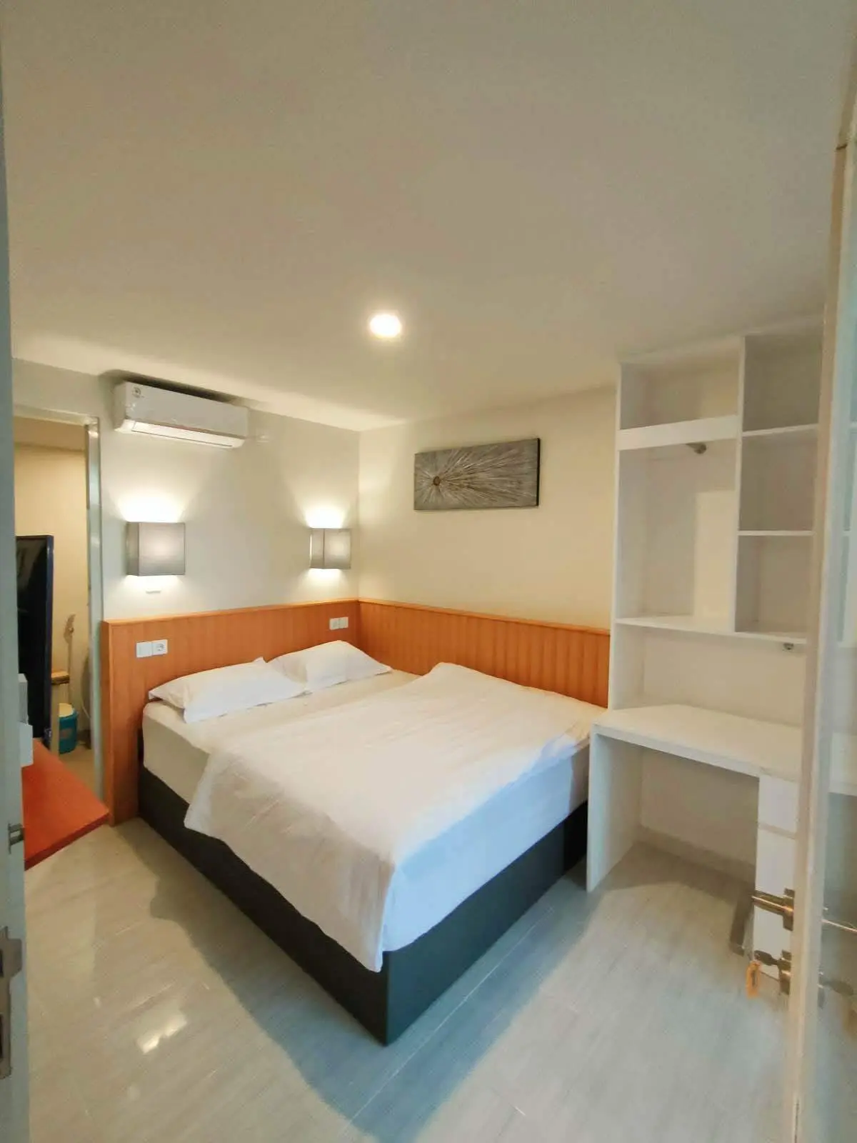 2BR Cute House with Private Pool at Tumbak Bsyuh — image 1