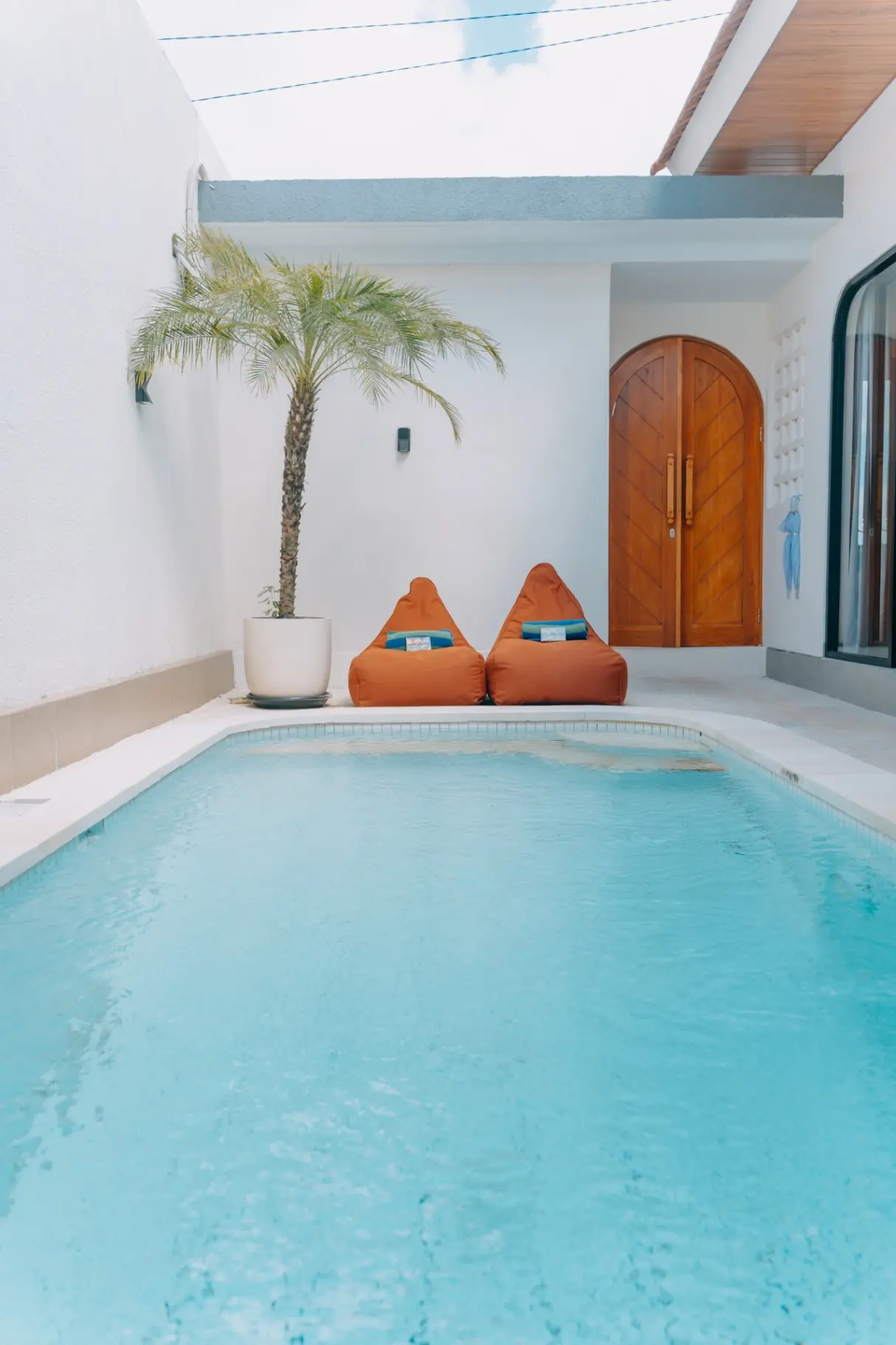 2 bedrooms modern in babakan canggu — image 1