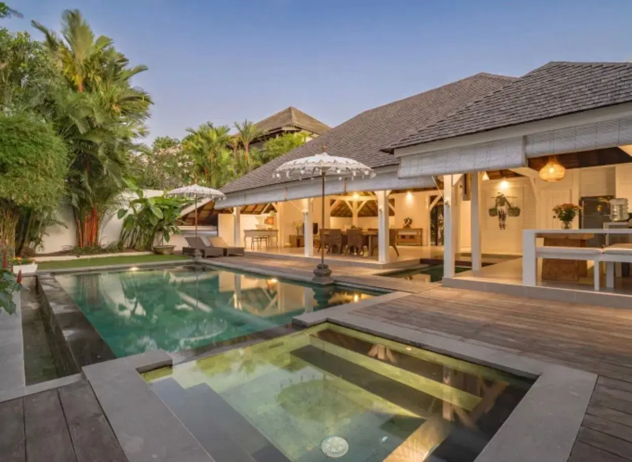 Leasehold Villa in Berawa Bali - Rare 3BR with Spacious Garden Oasis (NA100) — image 2