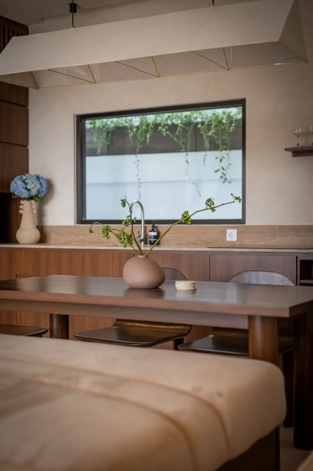 A LUXURY AND AESTHETHIC 1 BEDROOM VILLA in Canggu — image 1