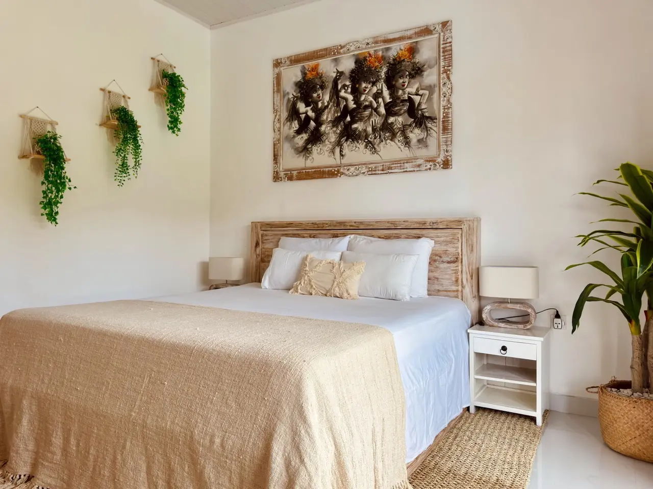 3 Bedroom Villa in Canggu Batu Bolong — image 2
