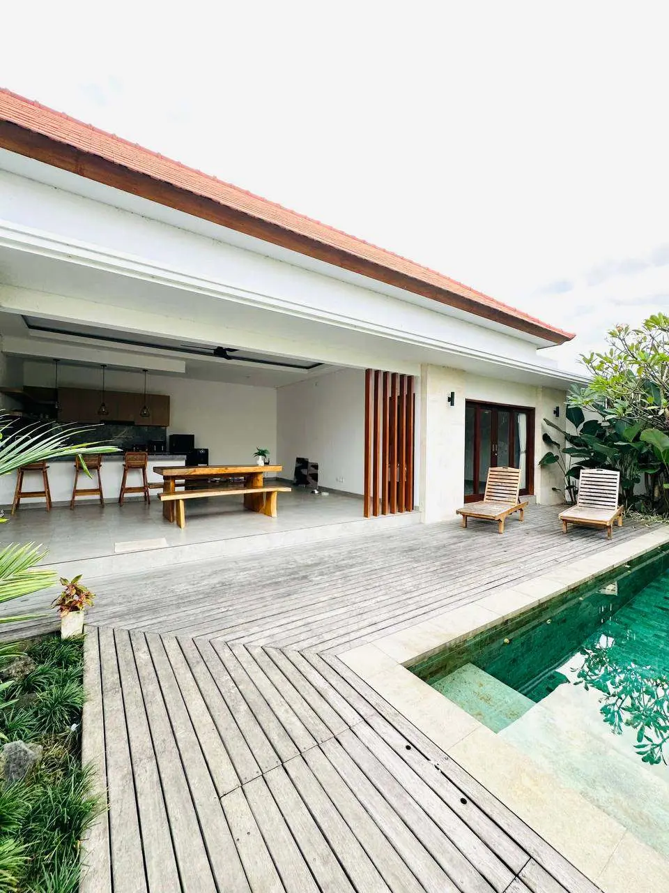 2 BEDROOM VILLA FOR YEARLY RENT CLOSE TO SESEH BEACH - AF507