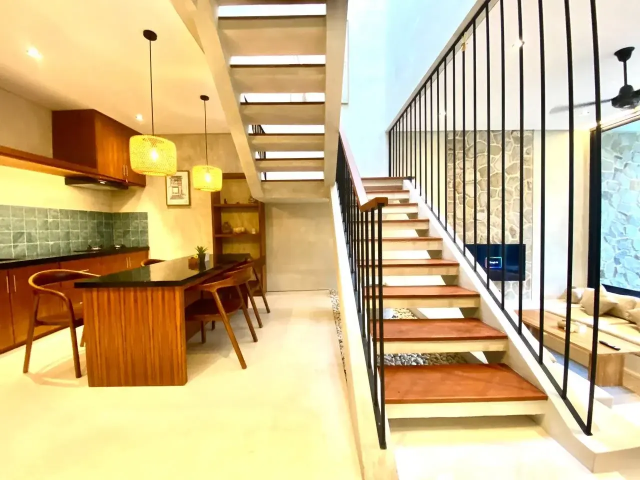 2 BEDROOM LUXURY LEASEHOLD VILLA IN BERAWA — image 2