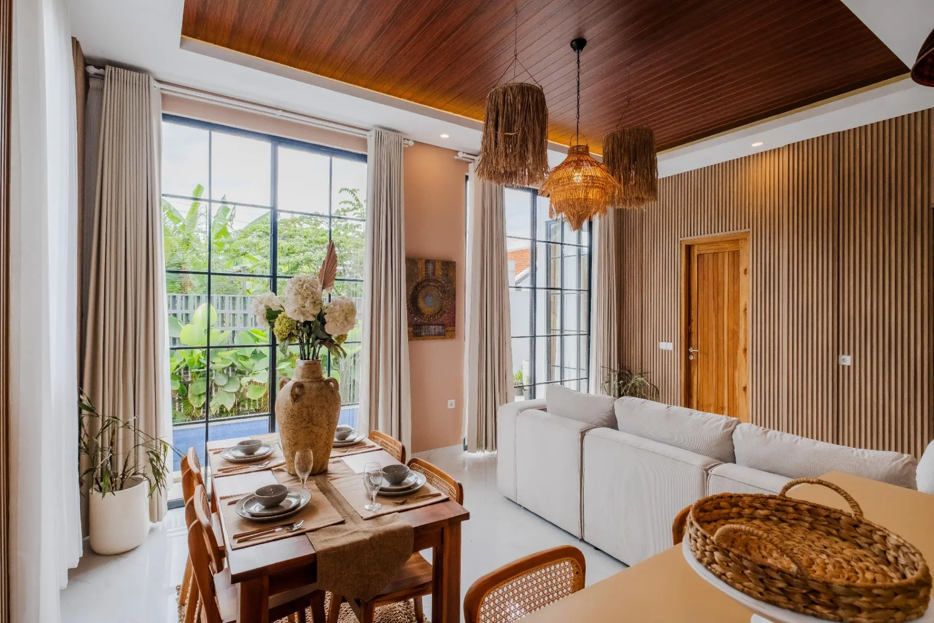 BRAND NEW 3BR Villa w/ Pool & Balcony Views — image 4