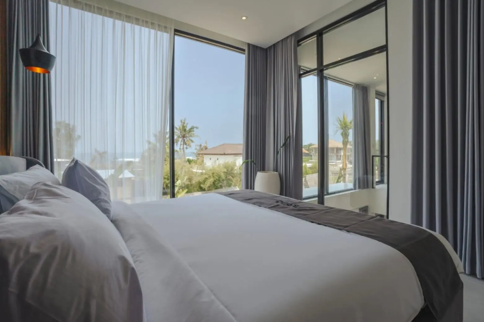 Pererenan 4-bedroom — image 1