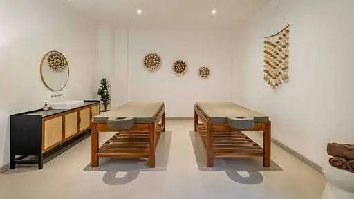 Uluwatu - cemongkak 4 bedroom — image 1