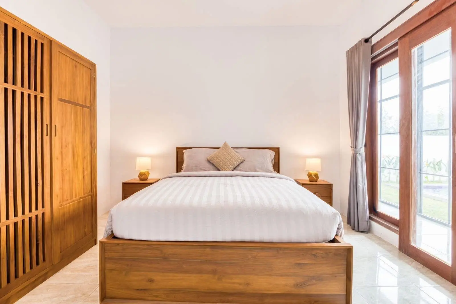 3 BEDROOM VILLA PERERENAN — image 1