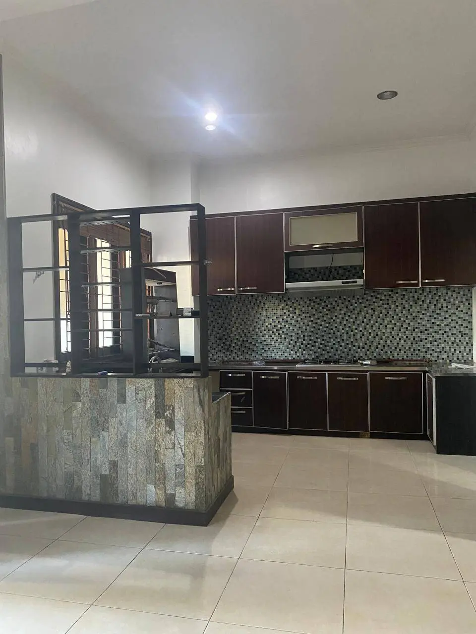 DO 452-FOR RENT RENOVATED HOUSE UNFURNISHED LOCATED AT PRIME AREA NUSA DUA