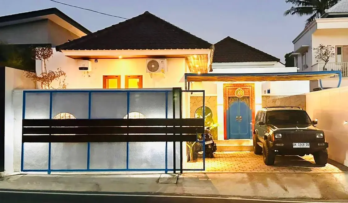 3 BEDROOM VILLA FOR LEASEHOLD IN TUMBAK BAYUH — image 4