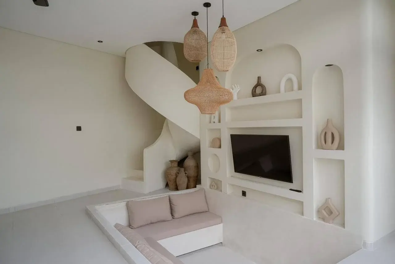 STUNNING MEDITERRANEAN STYLE 2 BEDROOM VILLA NESTLED IN CEMAGI — image 1
