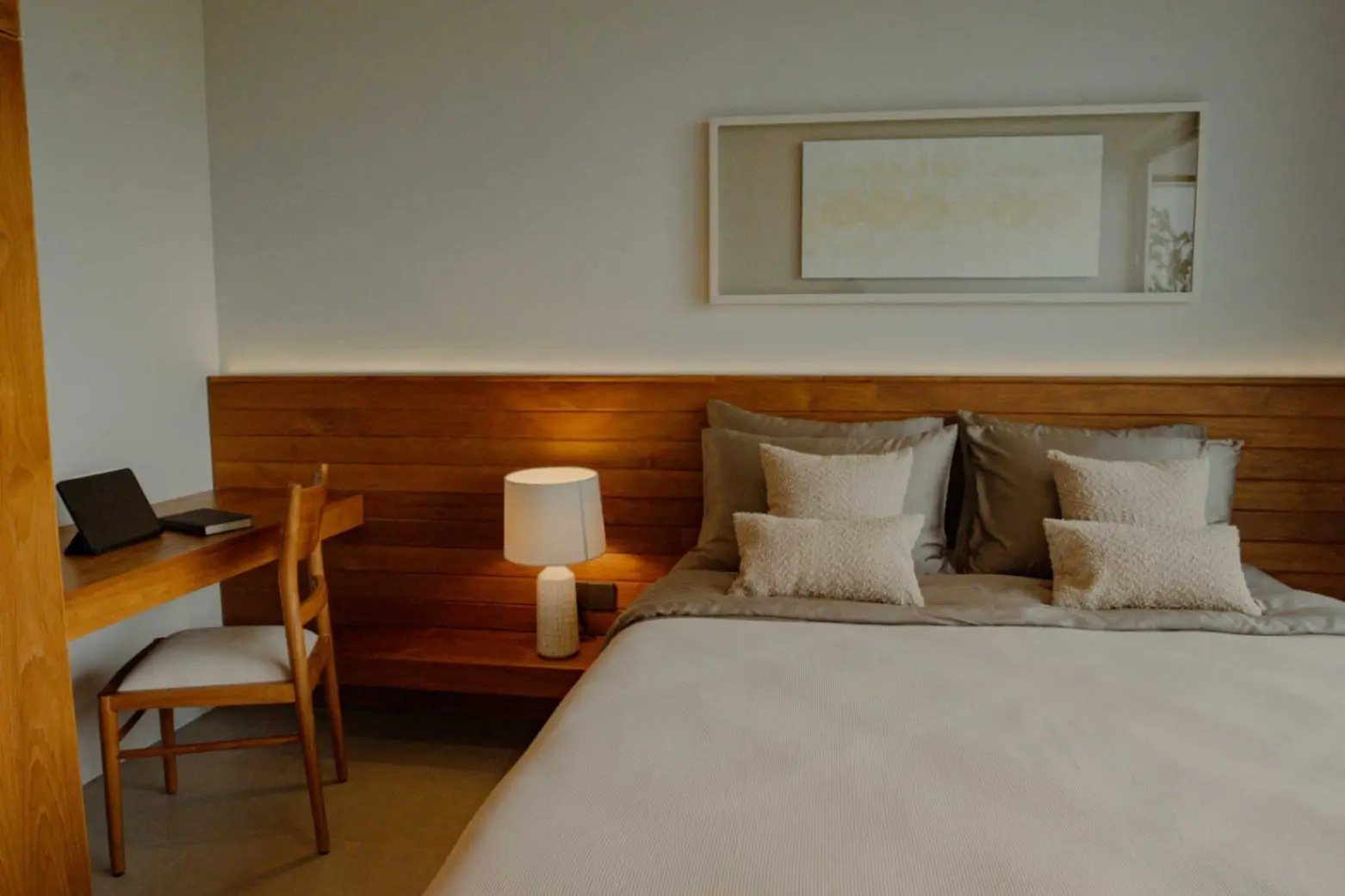 3-Bedroom Villa with Rooftop Terrace and Pool in Canggu — image 3