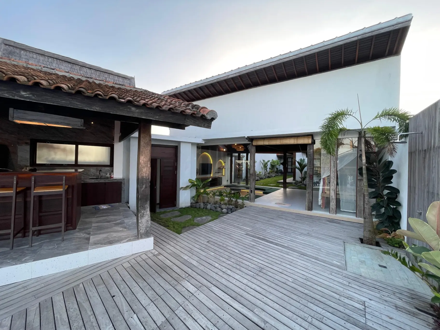 Villa For Rent 3 Bed In Dukuh Beraban Tabanan Bali SF-3604 — image 2