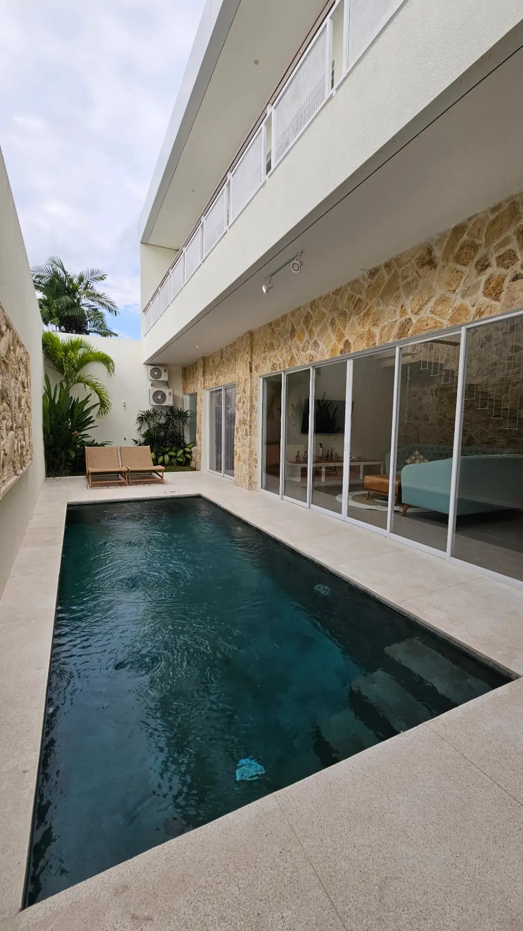 Rob Villas [video included in this post] — image 2