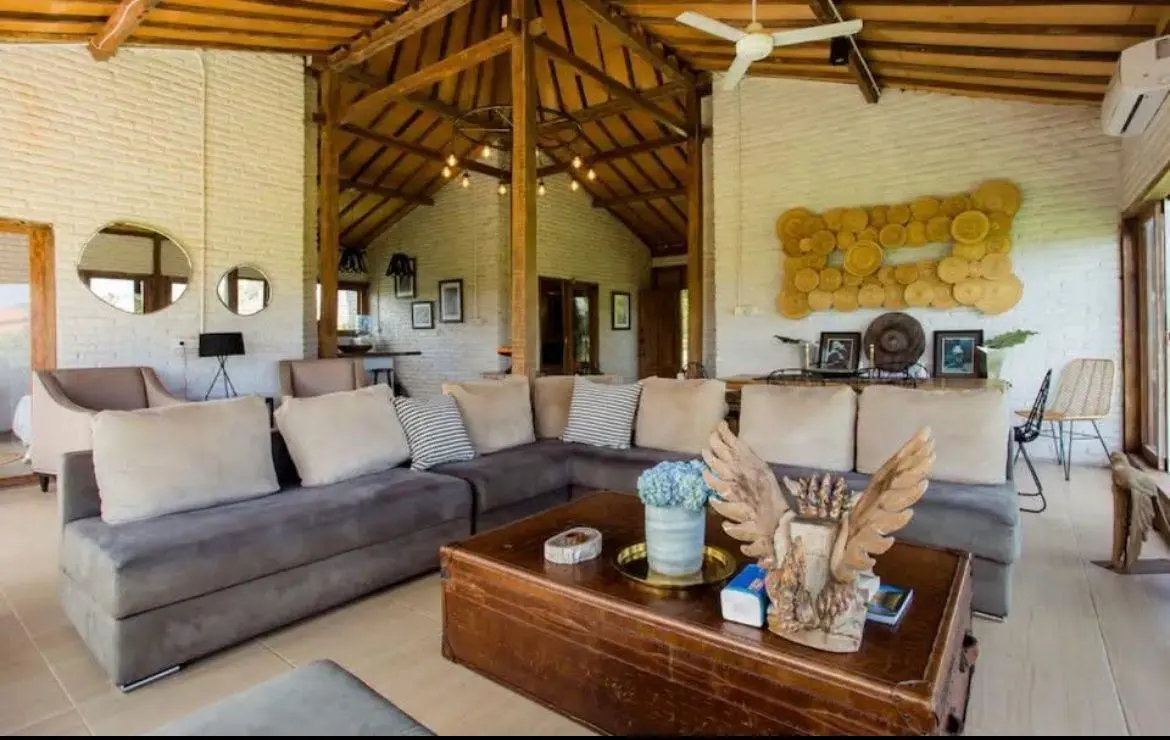 Brawa 4-bedroom — image 1