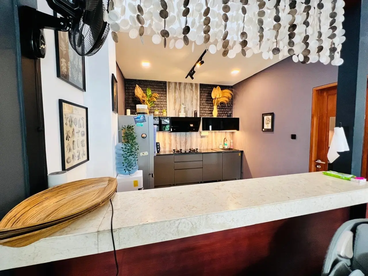 Villa For Rent 3 Bed In Kerobokan Badung Bali MR-3609 — image 2