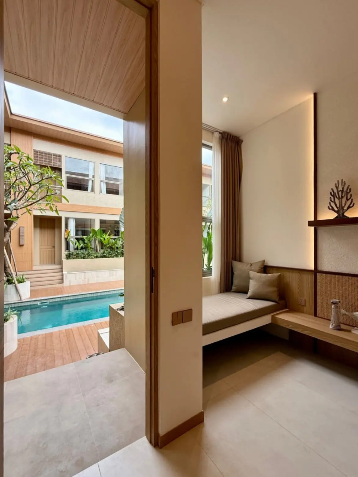 Canggu apartment type deluxe pool — image 2