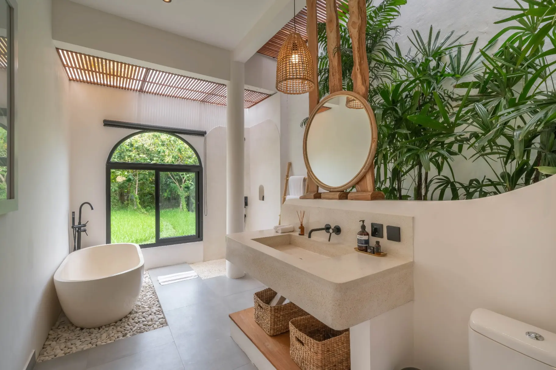 Villa Honey - Stunning and Modern 2 bedrooms Villa in Canggu — image 1