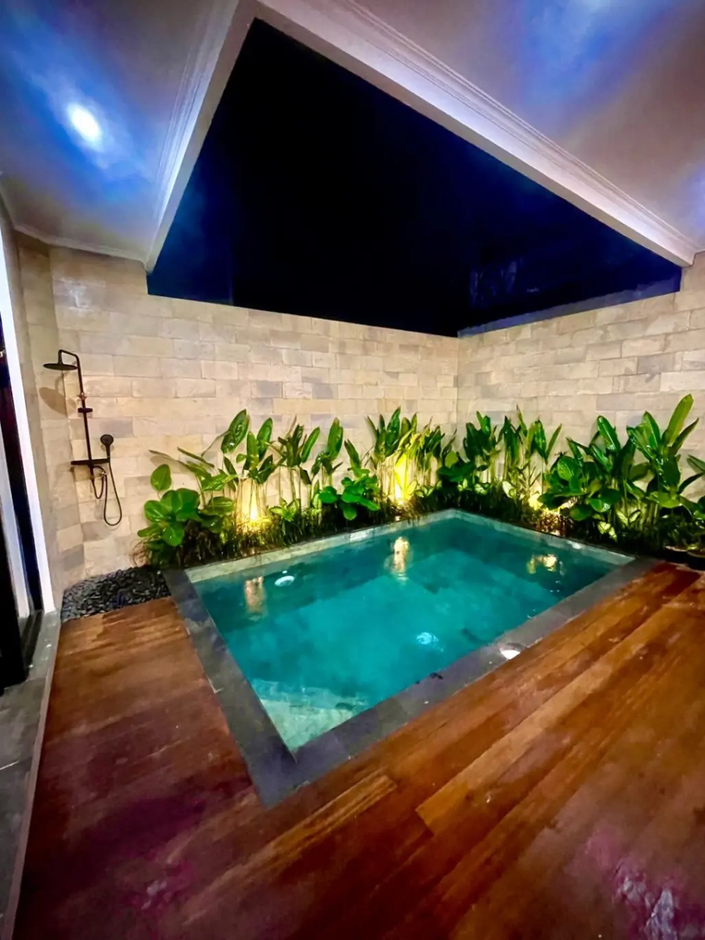 NEWLY BUILT 2-Bed Villa! IDR 25jt/Month | Pool & WiFi — image 1