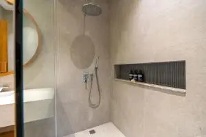 Brawa 3-bedroom — image 1