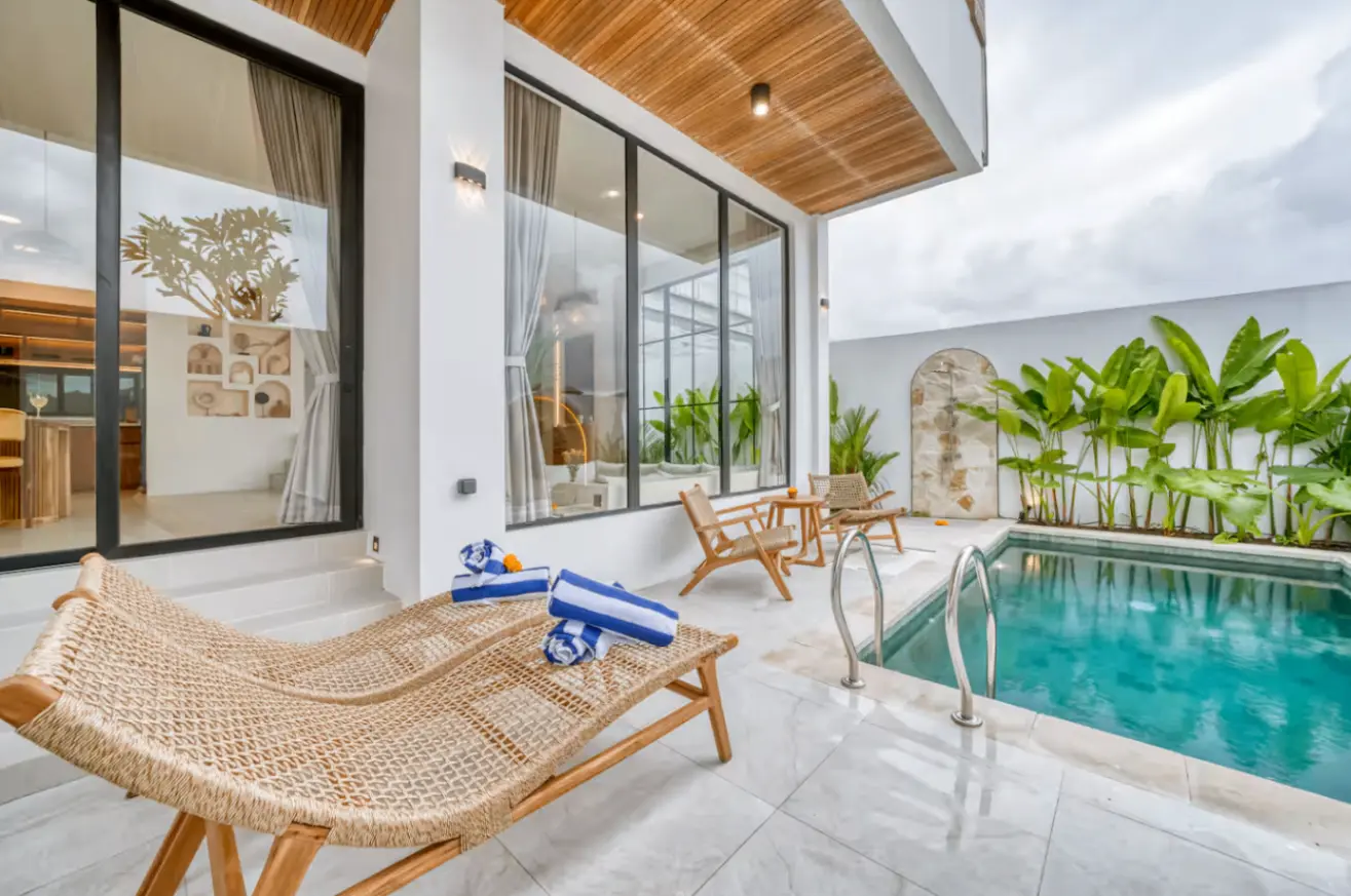 Tropical Charm 2bd Canggu Villa w/ Bathtub in Bedroom | Construction Near — image 1