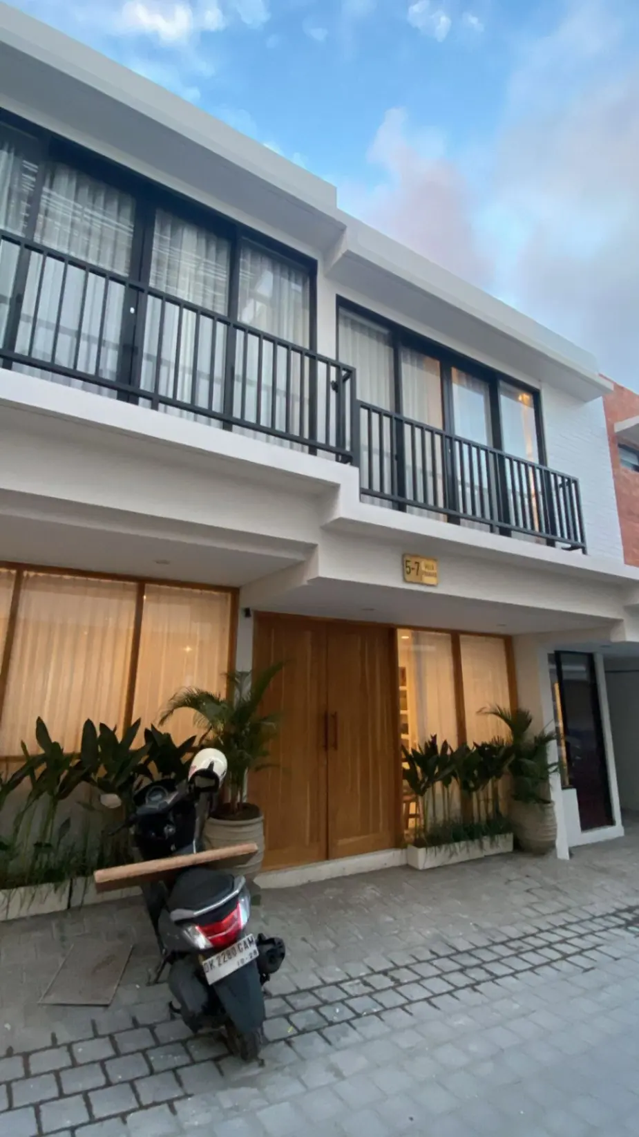 Buduk 4-bedroom — image 1