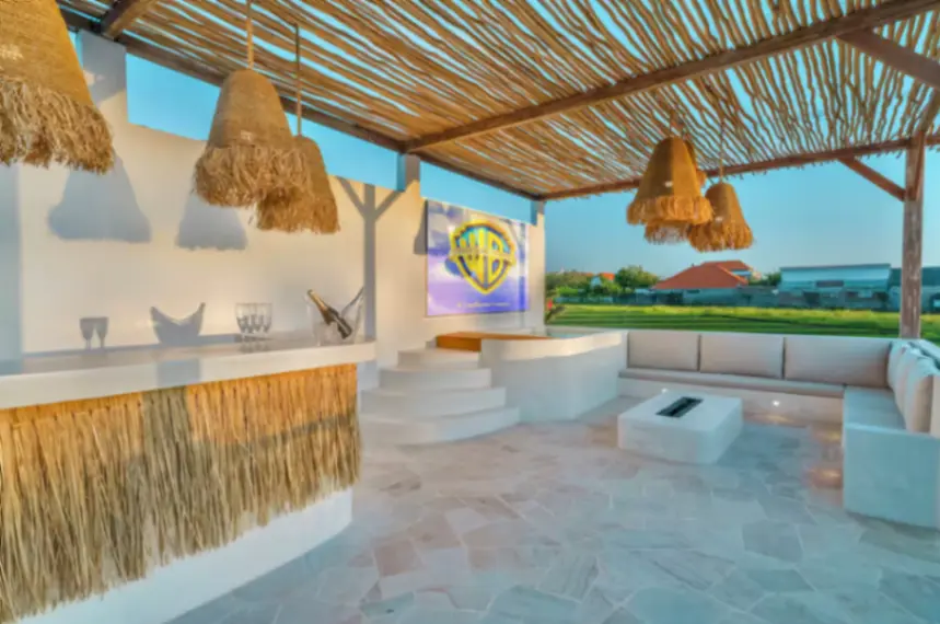3 BEDROOMS VILLA 5 MINUTES TO ECHO BEACH - YO148 — image 1