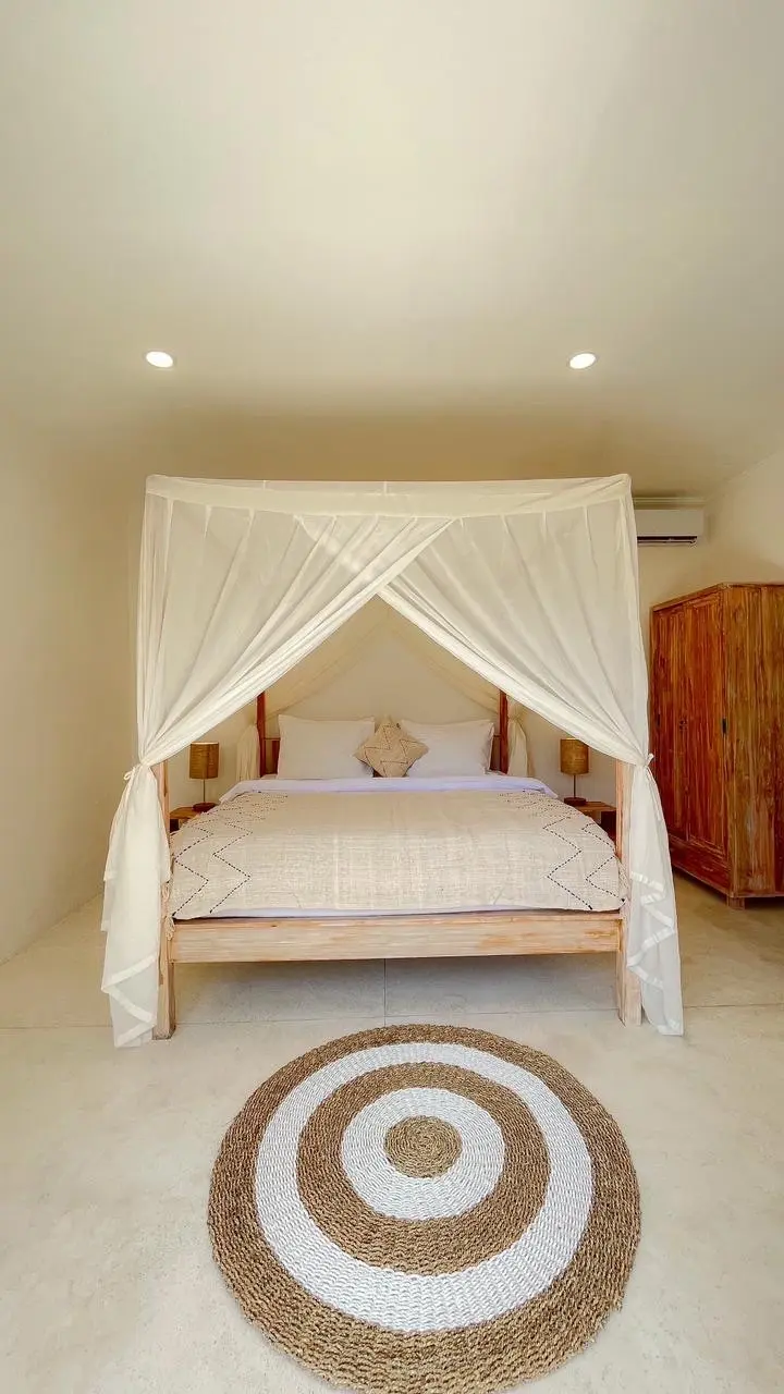 Modern 3BR Villa with Pool for Long-Term Lease in Pererenan Canggu — image 2