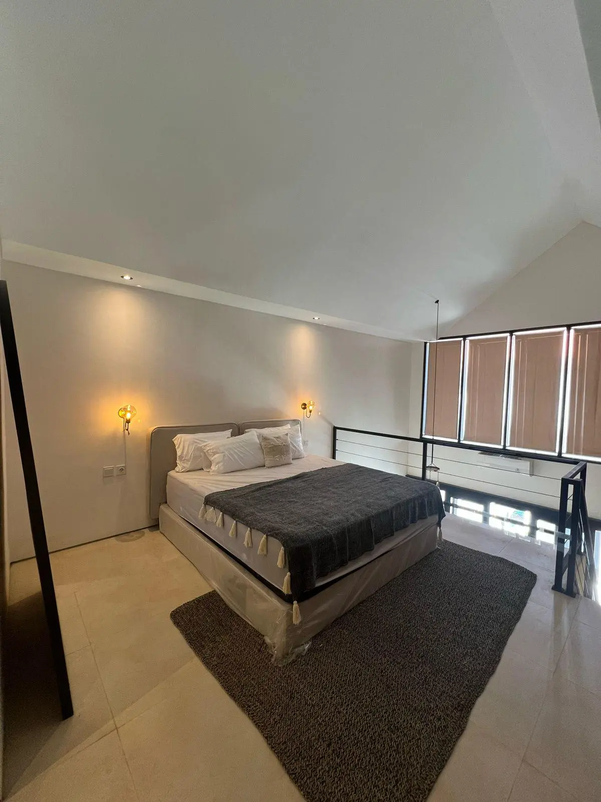 STYLISH LOFT TUMBAK BAYUH — image 2
