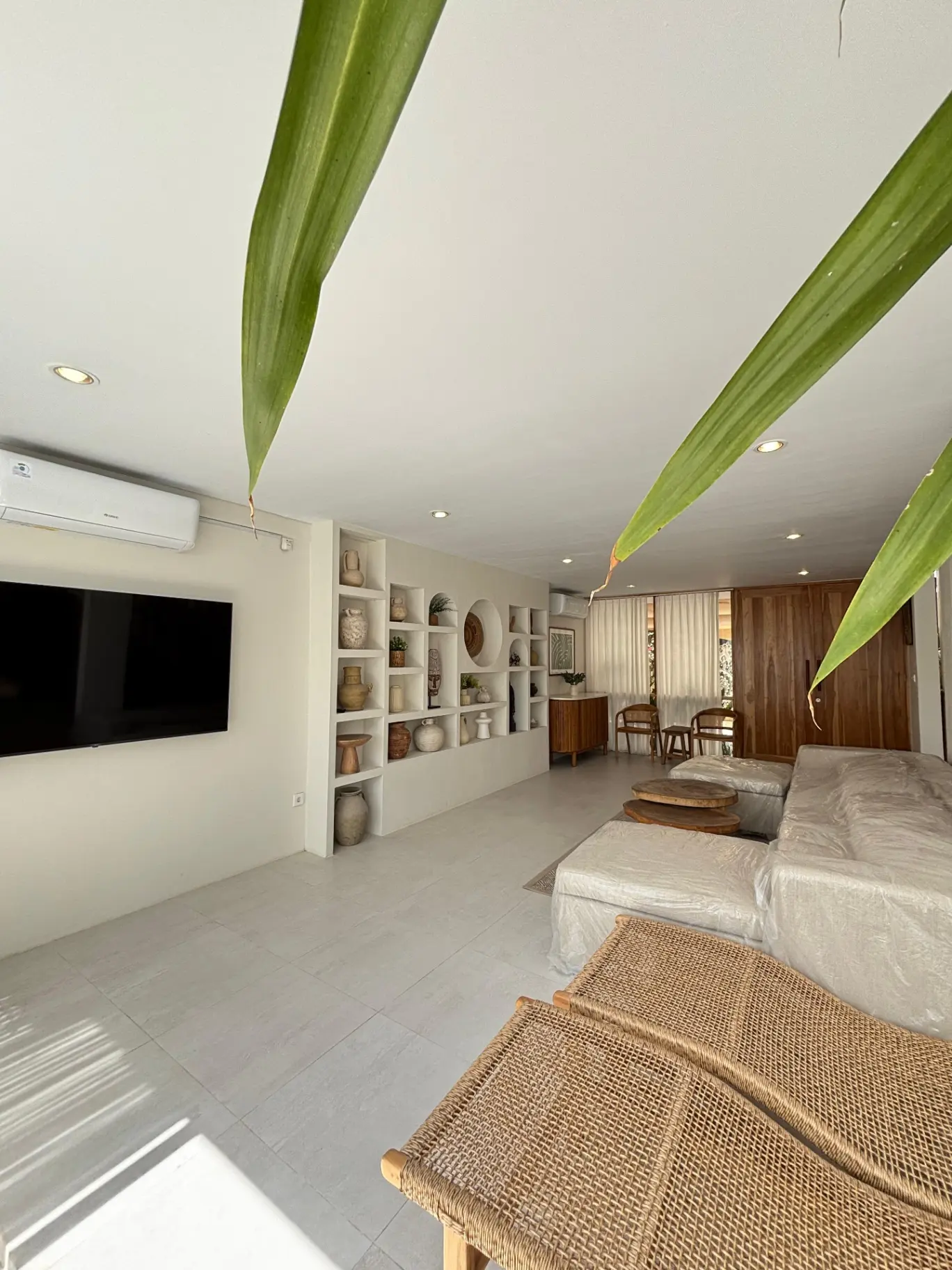 Villa Pranaya – 4 Bedroom Family Villa in Buduk - 20 minutes to Green School!! — image 4