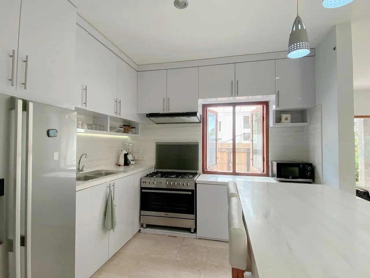 DO 72 - Villa For Sale in Umalas Bali — image 1