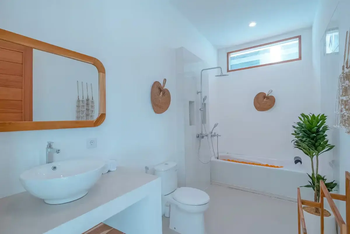 3 BEDROOMS VILLA IN SEMPOL — image 4
