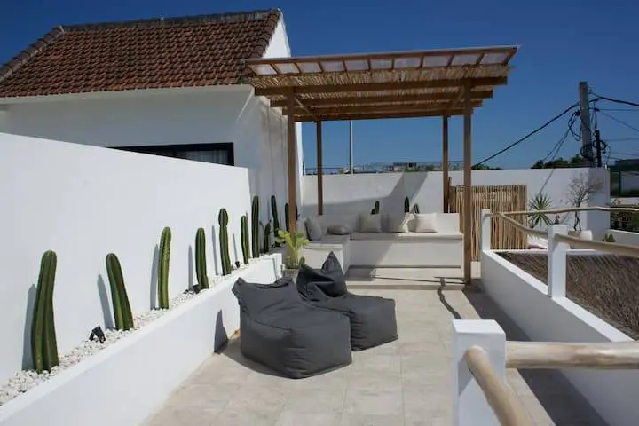 Pererenan one bedroom — image 1