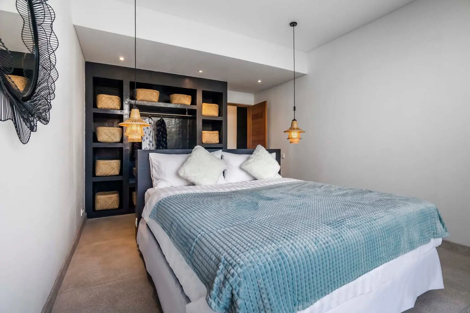Mr. & Mrs. W Pererenan - Modern 2BD w/ Pool 7 mins to Pererenan Beach — image 2