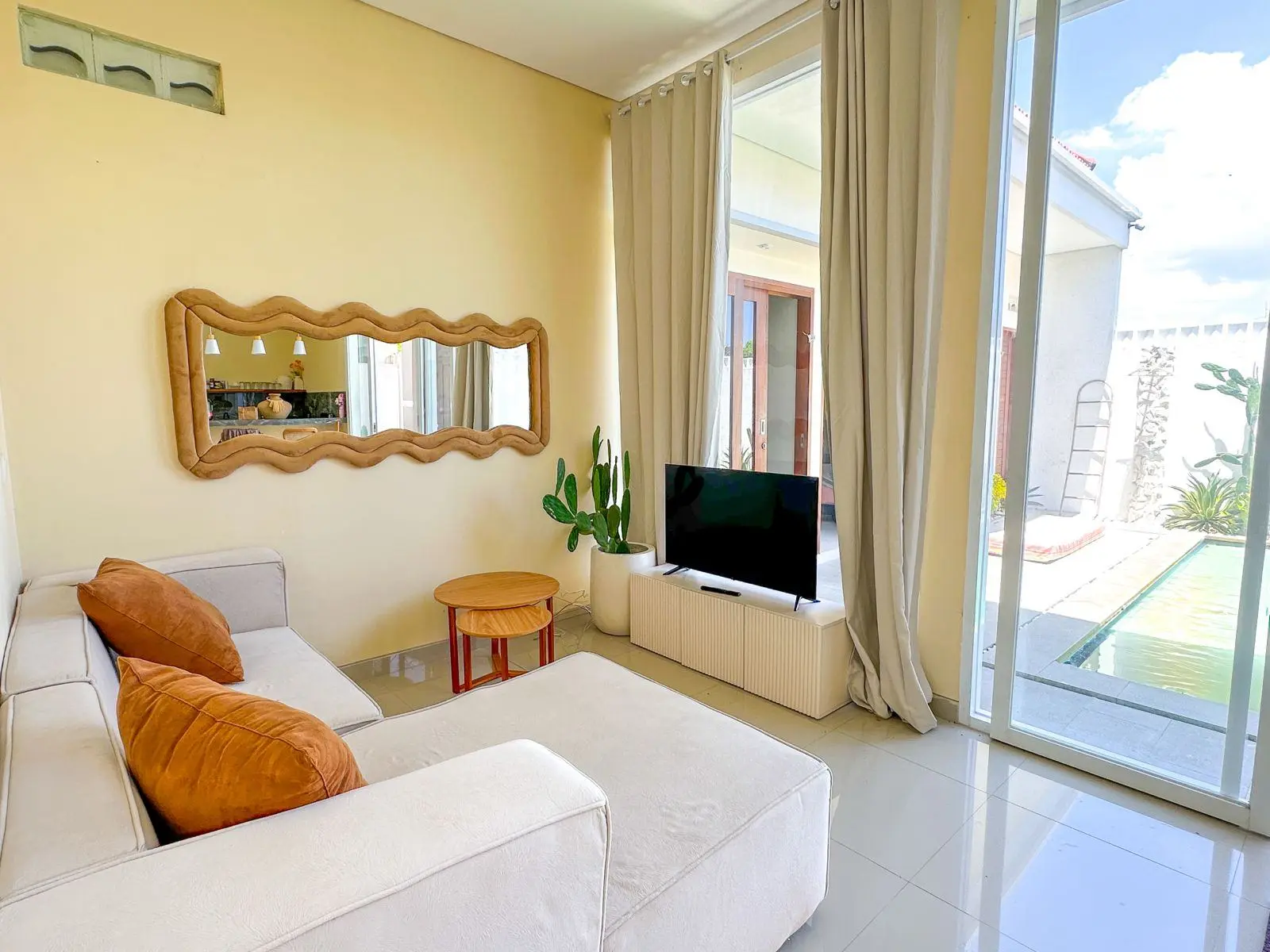 Villa LOUNA TVM Kerobokan  near Seminyak