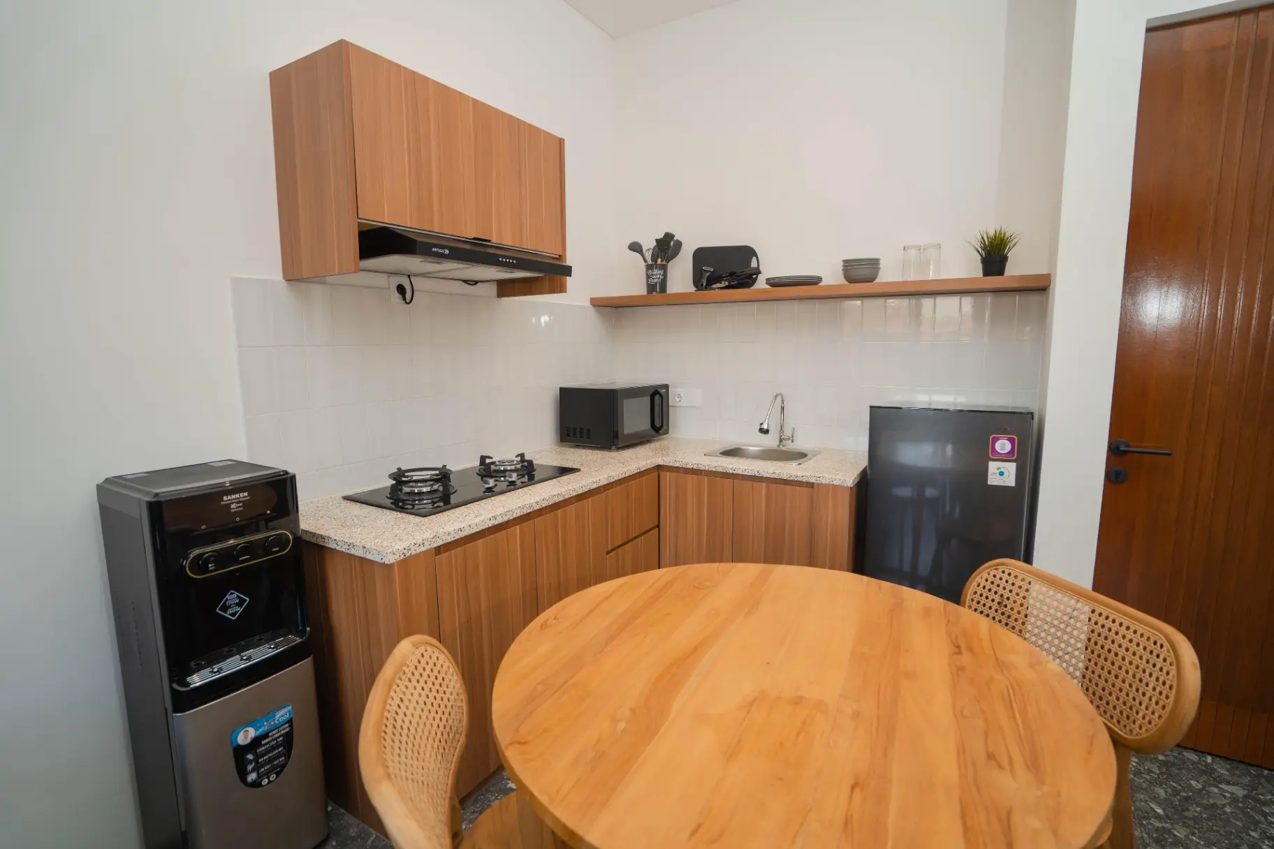 1BR MODERN JAPANDI APARTMENT IN CANGGU