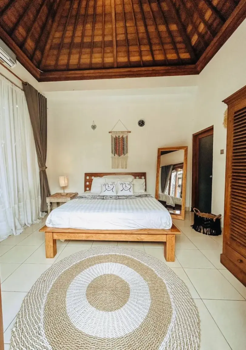 3 BEDROOM VILLA IN SEMINYAK — image 3