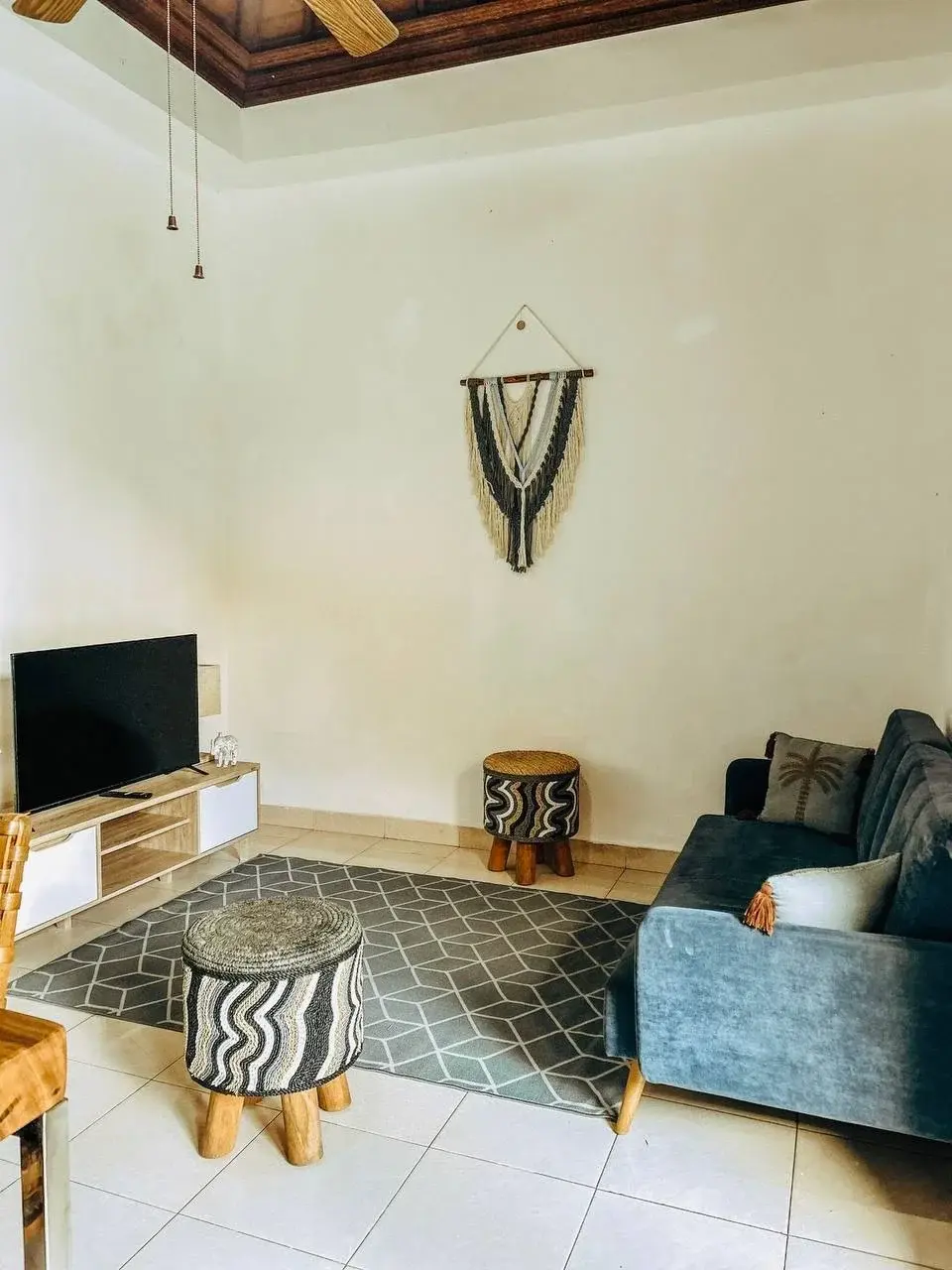 3 BEDROOM VILLA IN SEMINYAK — image 1