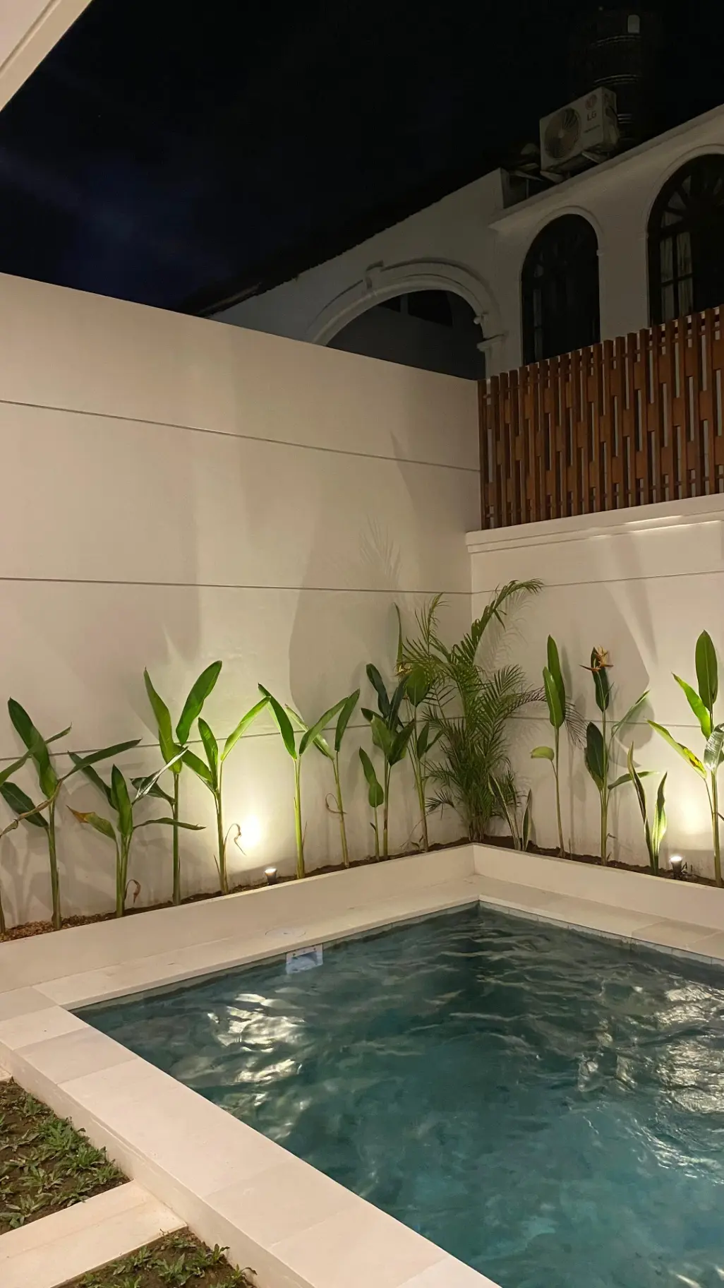 Unfurnished 2 bedrooms villa in Semer