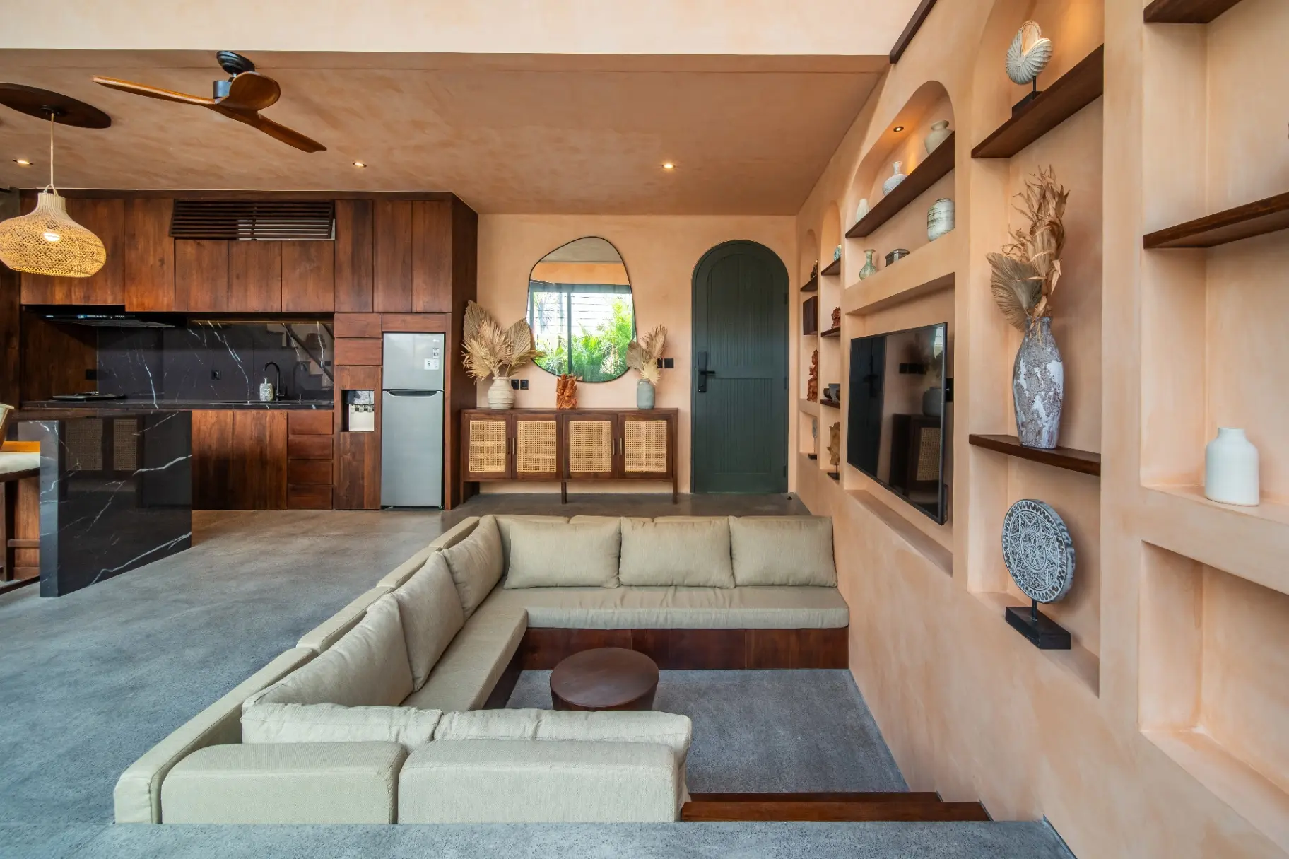 Mystik Lofts - Chic 1BD Loft w/ Private Pool in Pererenan Canggu — image 2